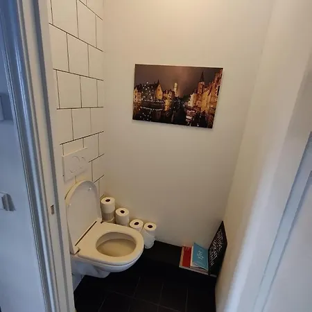 Modern Studio Close To The City Center *